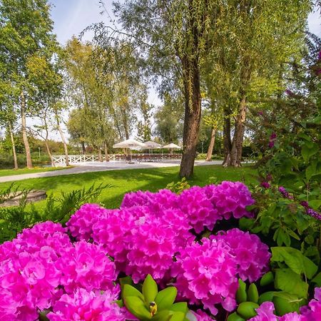 Green Garden Hotel Raszyn Exterior photo