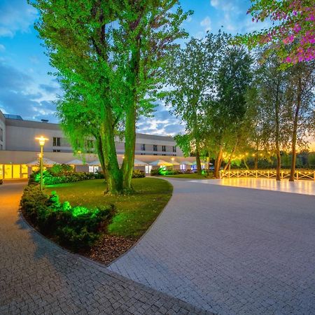 Green Garden Hotel Raszyn Exterior photo