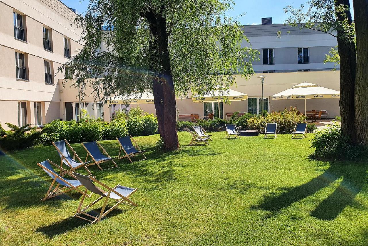 Green Garden Hotel Raszyn Exterior photo